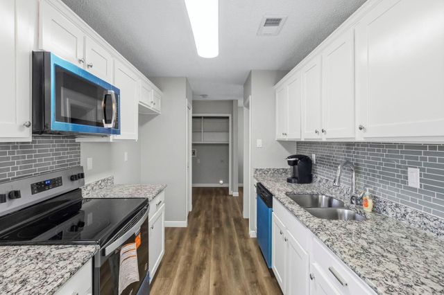 1803 Sherwood Place, Carrollton, TX 75006