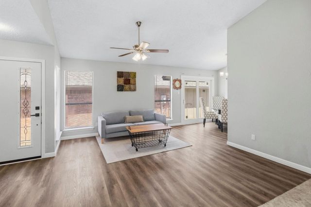1803 Sherwood Place, Carrollton, TX 75006