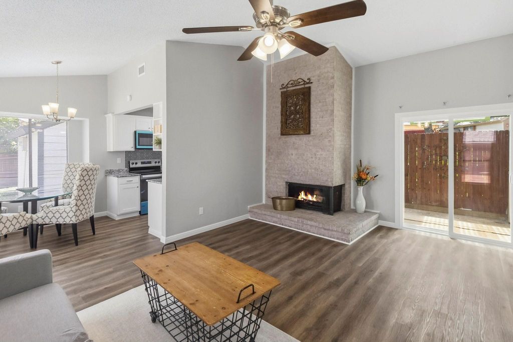 1803 Sherwood Place, Carrollton, TX 75006 — photo 5