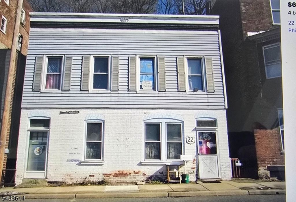 22 N Main St, Phillipsburg Town, NJ 08865