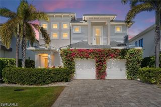605 91st AVE N, Naples, FL 34108