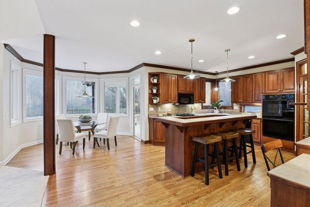 27740 Brynmawr Place, Excelsior, MN 55331