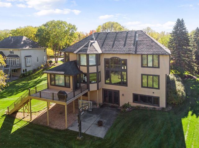 27740 Brynmawr Place, Excelsior, MN 55331