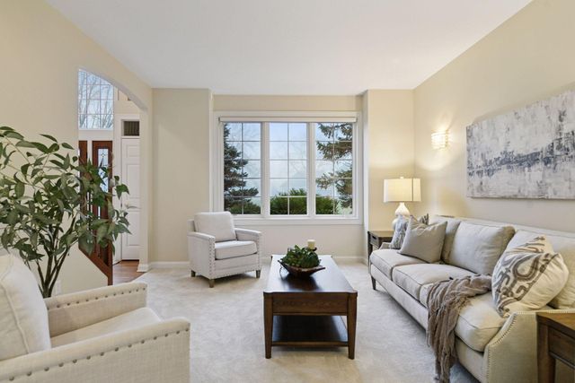 27740 Brynmawr Place, Excelsior, MN 55331