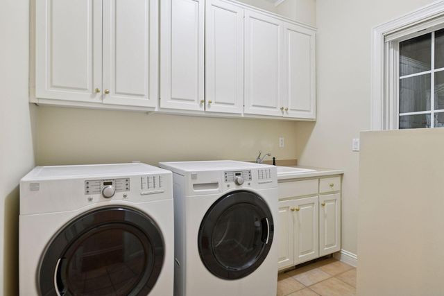 27740 Brynmawr Place, Excelsior, MN 55331