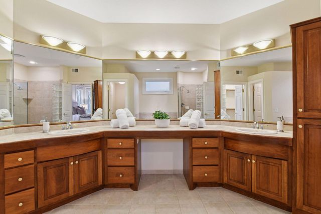 27740 Brynmawr Place, Excelsior, MN 55331