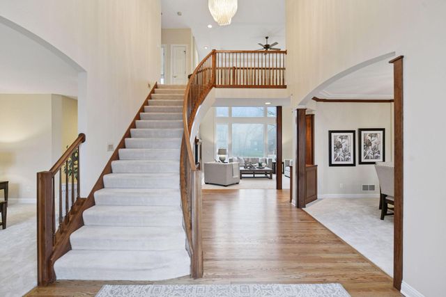 27740 Brynmawr Place, Excelsior, MN 55331