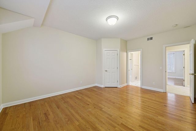 27740 Brynmawr Place, Excelsior, MN 55331