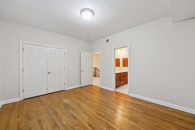 27740 Brynmawr Place, Excelsior, MN 55331