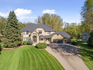 27740 Brynmawr Place, Excelsior, MN 55331