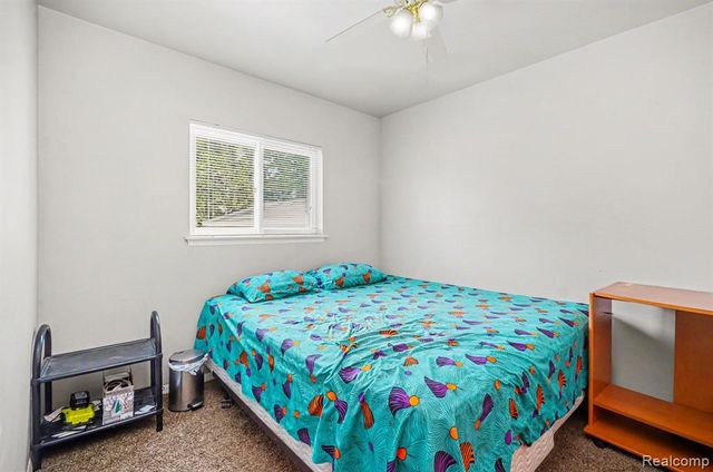 22844 Hillock Avenue, Warren, MI 48089