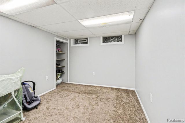 22844 Hillock Avenue, Warren, MI 48089