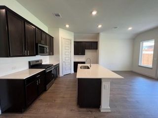 2245 S Leppy LN, Leander, TX 78641