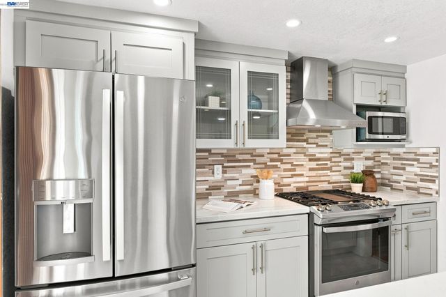 3830 Campbell Pl, Fremont, CA 94536