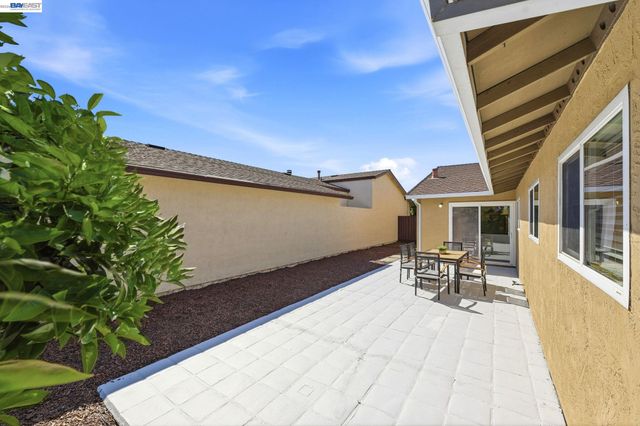 3830 Campbell Pl, Fremont, CA 94536