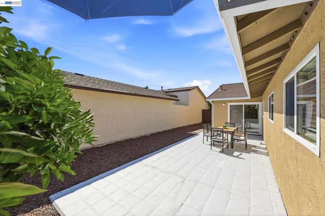 3830 Campbell Pl, Fremont, CA 94536