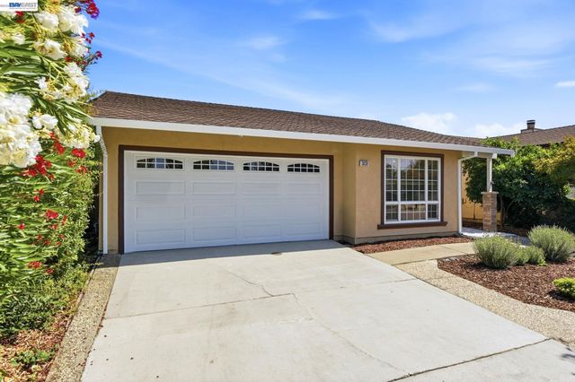 3830 Campbell Pl, Fremont, CA 94536