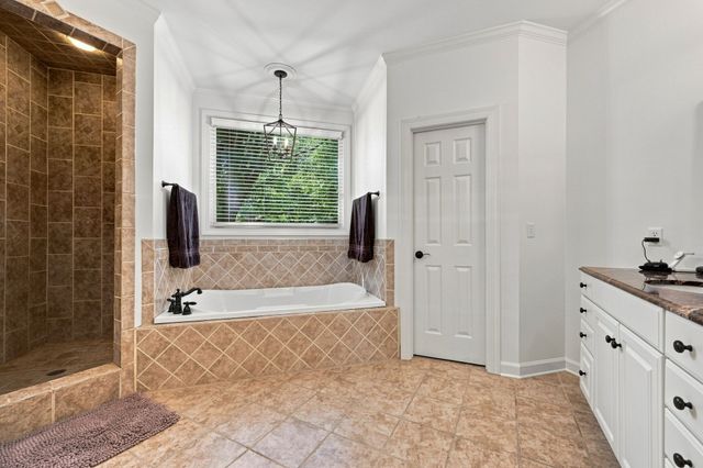 915 Briarwood Crst, Nashville, TN 37221