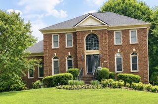 915 Briarwood Crst, Nashville, TN 37221