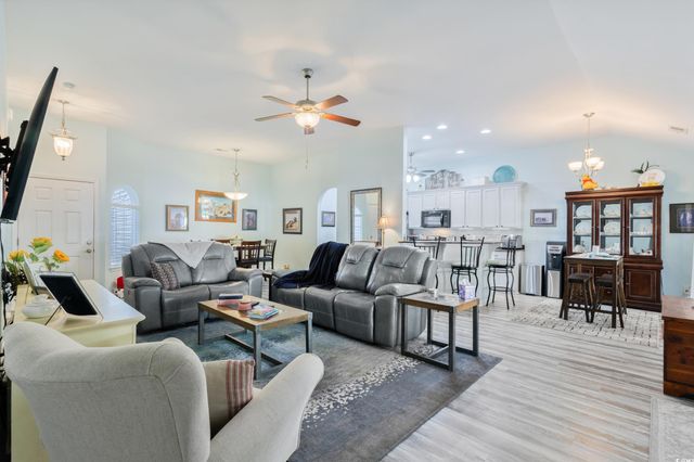 334 Southern Breezes Circle, Murrells Inlet, SC 29576