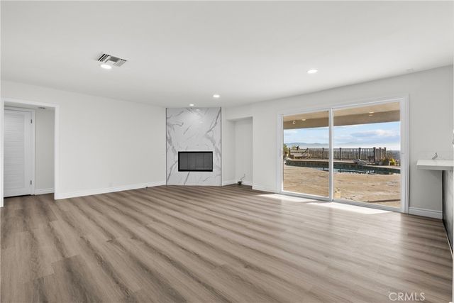 6758 Julie, West Hills, CA 91307