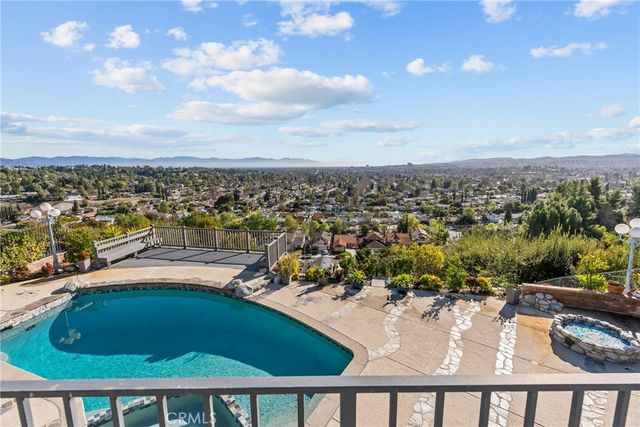 6758 Julie, West Hills, CA 91307