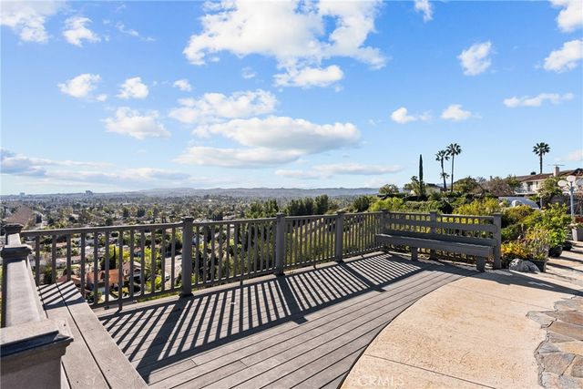 6758 Julie, West Hills, CA 91307