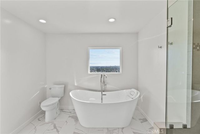 6758 Julie, West Hills, CA 91307