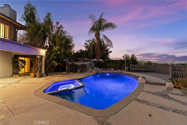 6758 Julie, West Hills, CA 91307