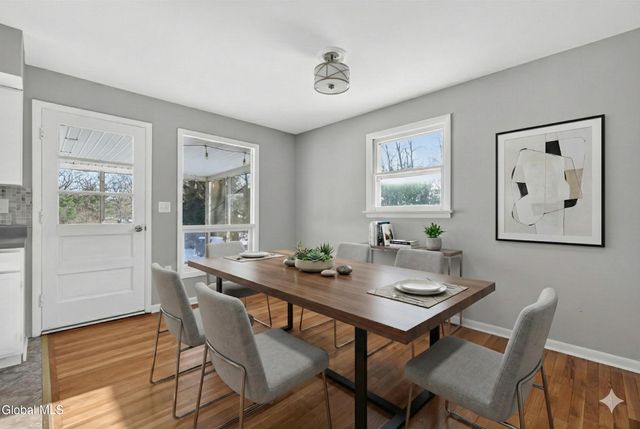 733 Hudson River Road, Halfmoon, NY 12118