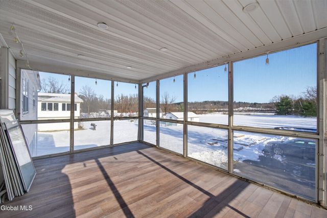 733 Hudson River Road, Halfmoon, NY 12118