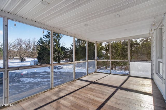 733 Hudson River Road, Halfmoon, NY 12118