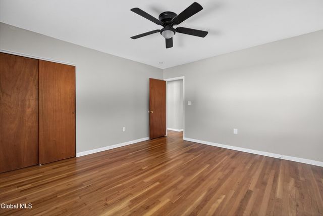 733 Hudson River Road, Halfmoon, NY 12118