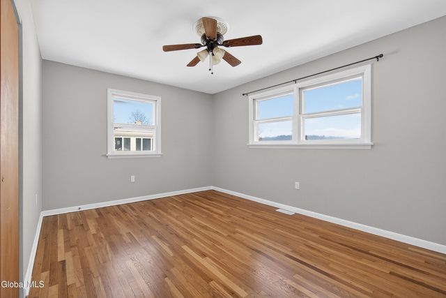 733 Hudson River Road, Halfmoon, NY 12118