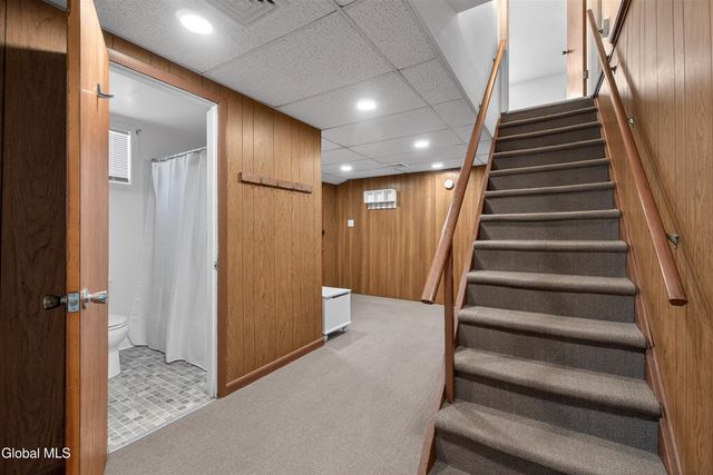 733 Hudson River Road, Halfmoon, NY 12118