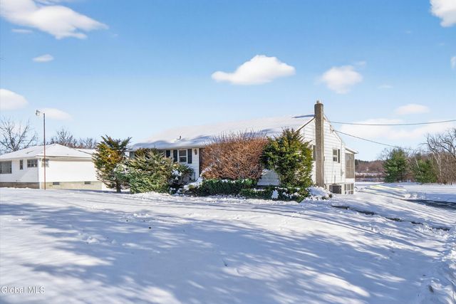 733 Hudson River Road, Halfmoon, NY 12118