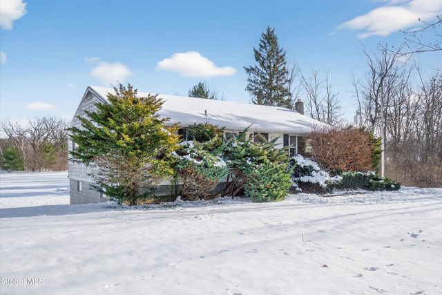 733 Hudson River Road, Halfmoon, NY 12118