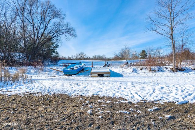 733 Hudson River Road, Halfmoon, NY 12118