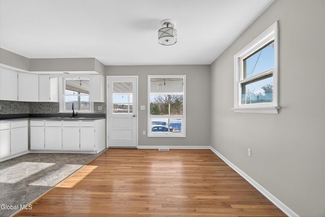 733 Hudson River Road, Halfmoon, NY 12118