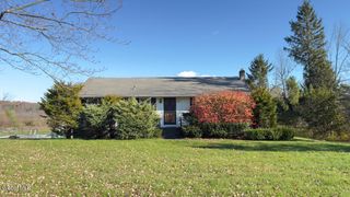 733 Hudson River Road, Halfmoon, NY 12118