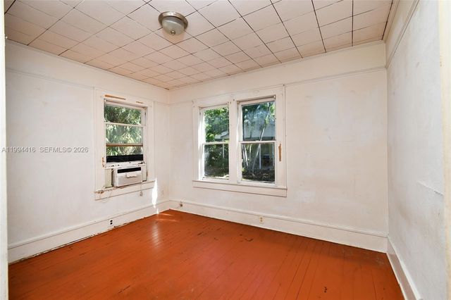 3381 Edgewood Ave., Fort Myers, FL 33916