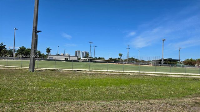 3381 Edgewood Ave., Fort Myers, FL 33916
