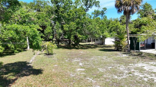 3381 Edgewood Ave., Fort Myers, FL 33916