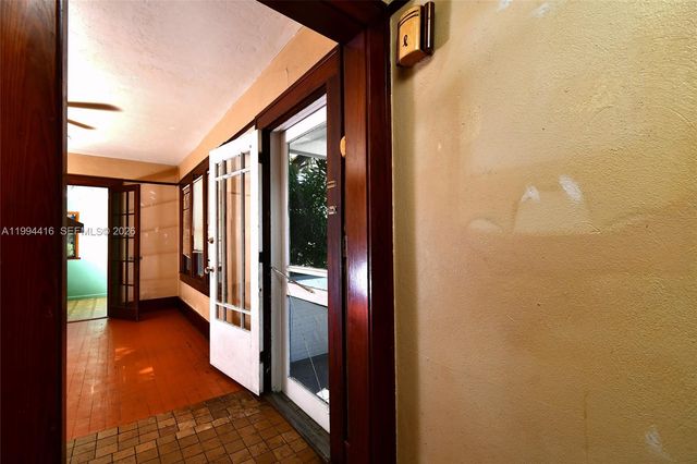 3381 Edgewood Ave., Fort Myers, FL 33916