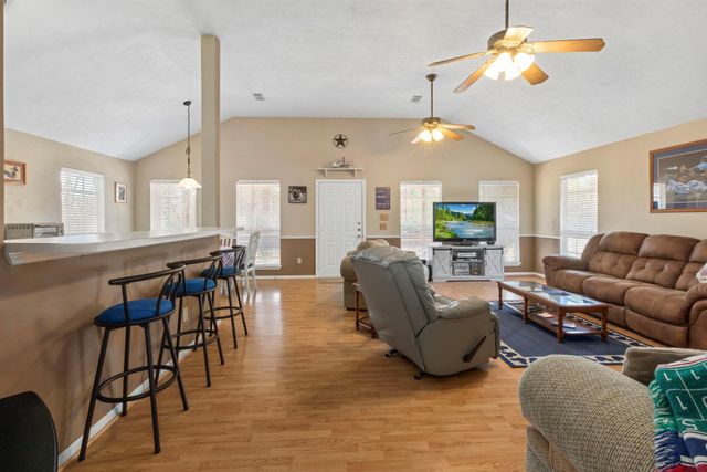 701 Birch Forest, Somerville, TX 77879