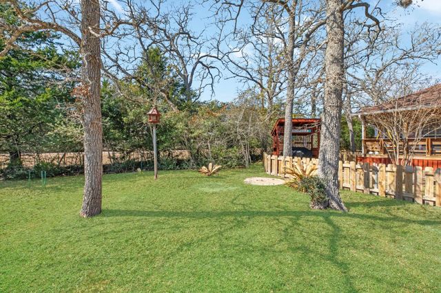 701 Birch Forest, Somerville, TX 77879