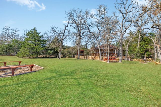 701 Birch Forest, Somerville, TX 77879