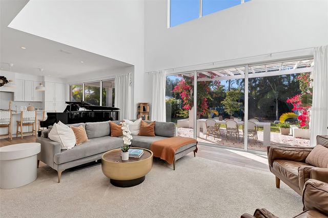 1642 ARLINGTON STREET, Sarasota, FL 34239