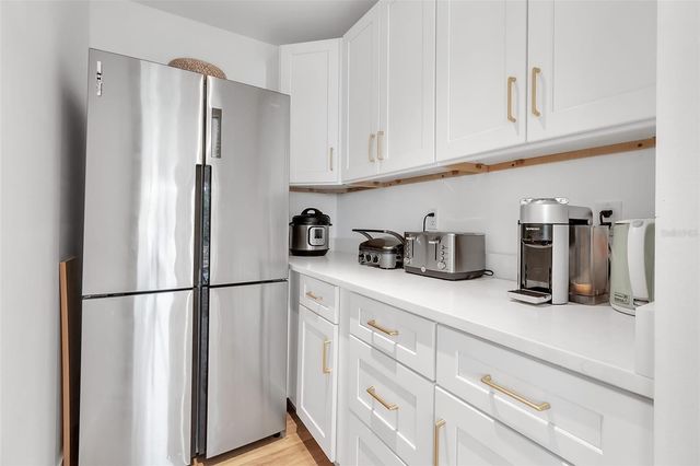 1642 ARLINGTON STREET, Sarasota, FL 34239