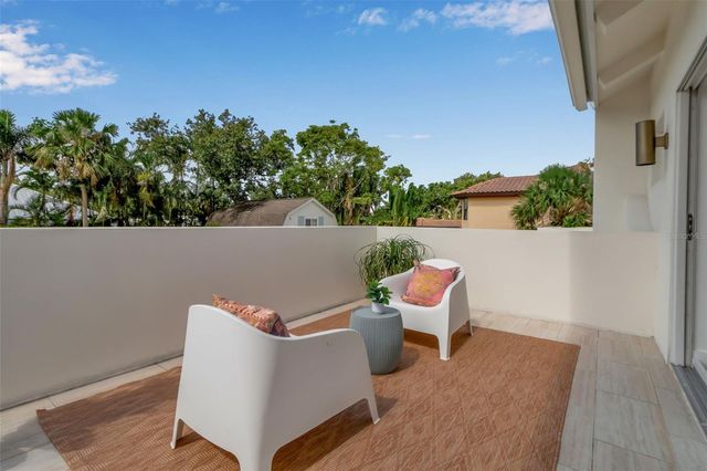 1642 ARLINGTON STREET, Sarasota, FL 34239